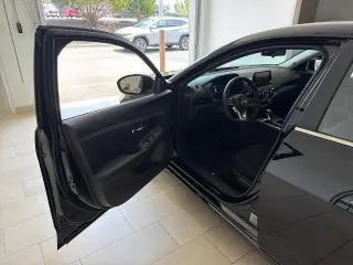 Nissan Sentra 2023 SV 4dr Sedan