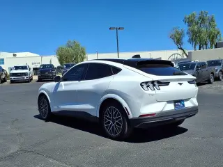 Ford Mustang Mach-E 2025 Premium 4dr SUV