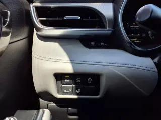Toyota Highlander 2023 LE 4dr SUV