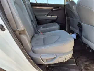 Toyota Highlander 2023 LE 4dr SUV