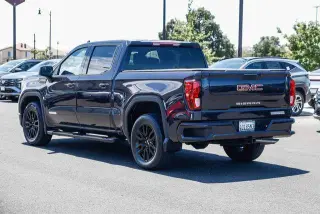 GMC Sierra 1500 2022 4x2 Elevation 4dr Crew Cab 5.8 ft. SB