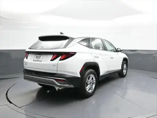 Hyundai TUCSON 2025 AWD SE 4dr SUV
