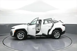 Hyundai TUCSON 2025 AWD SE 4dr SUV