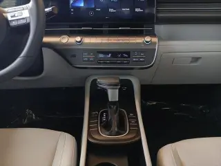 Hyundai KONA 2024 SEL 4dr Crossover