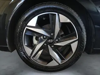 Hyundai ELANTRA Hybrid 2022 Limited 4dr Sedan