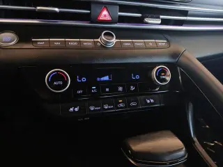 Hyundai ELANTRA Hybrid 2022 Limited 4dr Sedan