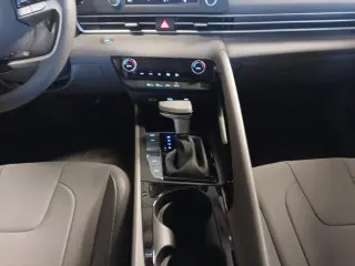 Hyundai ELANTRA Hybrid 2025 Blue 4dr Sedan