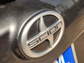 Scion xD 2014 Base 4dr Hatchback 4A