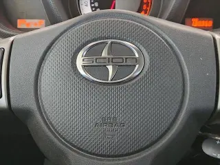 Scion xD 2014 Base 4dr Hatchback 4A
