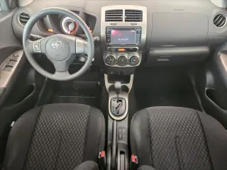Scion xD 2014 Base 4dr Hatchback 4A