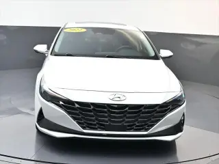Hyundai ELANTRA 2022 Limited 4dr Sedan