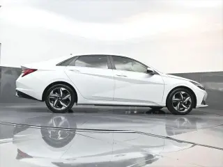 Hyundai ELANTRA 2022 Limited 4dr Sedan