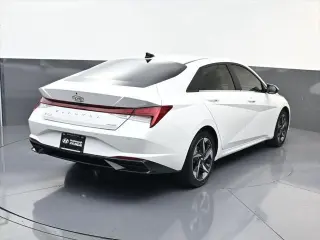 Hyundai ELANTRA 2022 Limited 4dr Sedan