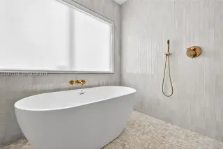 Propiedad en alquiler con 3 habitaciones y 3.5 baños en Coral Gables