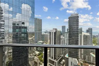 Propiedad en alquiler con 1 dormitorio y 1.5 baños en Miami