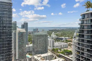 Propiedad en alquiler con 1 dormitorio y 1.5 baños en Miami