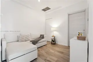 Propiedad en alquiler con 1 dormitorio y 1.5 baños en Miami