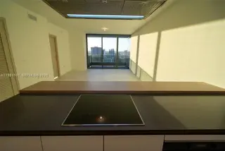 Propiedad en alquiler con 1 dormitorio y 1.5 baños en Miami