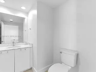 Propiedad en alquiler con 2 habitaciones y 2.5 baños en Miami