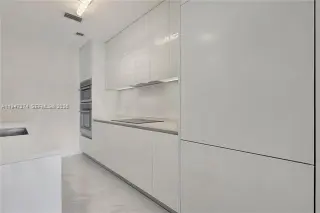 Propiedad en alquiler con 2 habitaciones y 3 baños en Miami