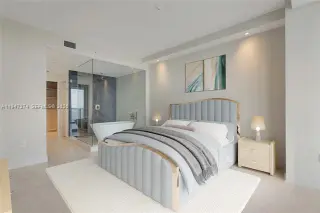 Propiedad en alquiler con 2 habitaciones y 3 baños en Miami