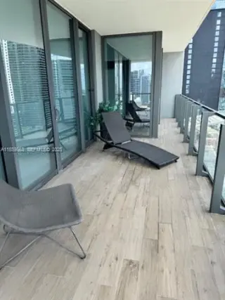 Propiedad en alquiler con 2 habitaciones y 2.5 baños en Miami