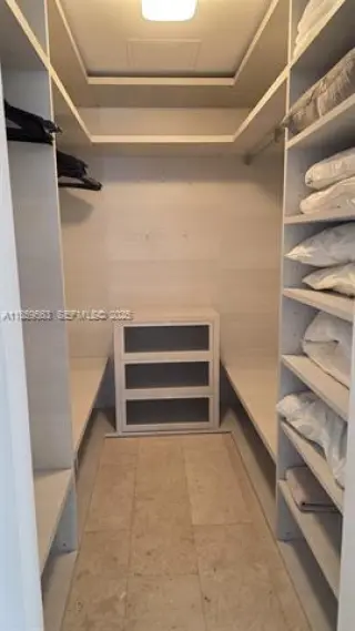 Propiedad en alquiler con 2 habitaciones y 2.5 baños en Miami