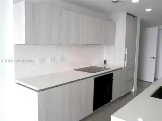 Propiedad en alquiler con 1 dormitorio y 1.5 baños en Miami