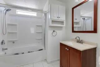 Propiedad en alquiler con 1 dormitorio y 1 baño en Mesa
