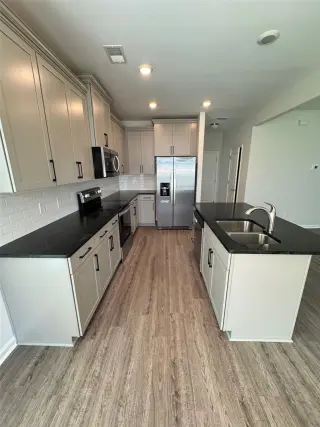 Propiedad en alquiler con 4 habitaciones y 2.5 baños en Pooler