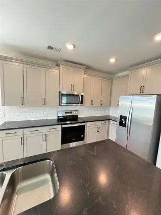 Propiedad en alquiler con 4 habitaciones y 2.5 baños en Pooler