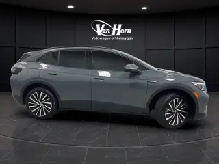 2025 Volkswagen ID.4 Pro