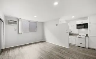 1 Bed 1 Bath Ap in Los Angeles