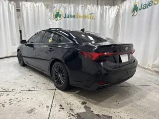 2021 Toyota Avalon Hybrid
