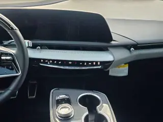 2025 CADILLAC OPTIQ