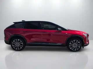2025 CADILLAC OPTIQ
