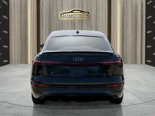 2024 Audi Q8 Sportback e-tron