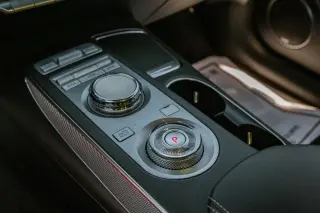 2024 Genesis GV70