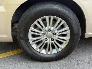 2015 Chrysler Town & Country Touring-L