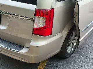 2015 Chrysler Town & Country Touring-L