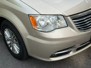 2015 Chrysler Town & Country Touring-L