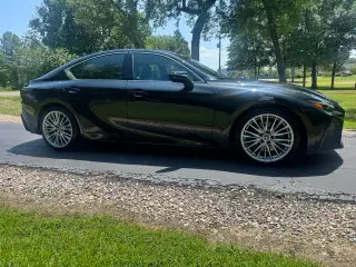 2023 Lexus IS