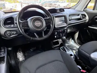 2018 Jeep Renegade Latitude FWD