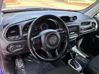 2018 Jeep Renegade Latitude FWD