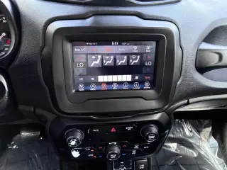 2018 Jeep Renegade Latitude FWD