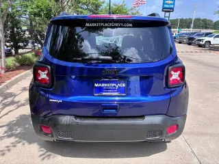 2018 Jeep Renegade Latitude FWD