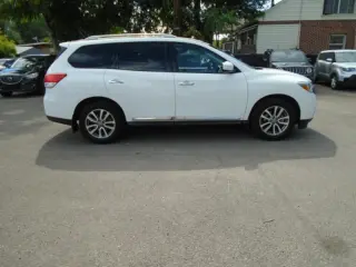 2016 Nissan Pathfinder
