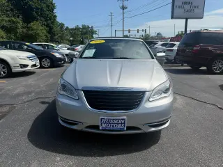 2011 Chrysler 200