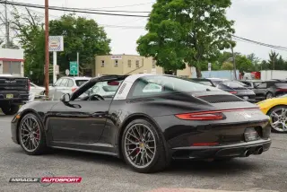 2018 PORSCHE 911