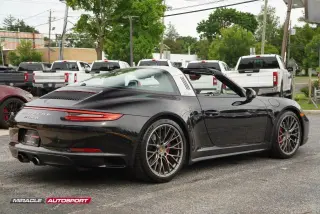 2018 PORSCHE 911